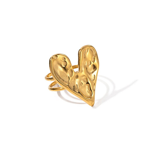 Amara Heart Ring